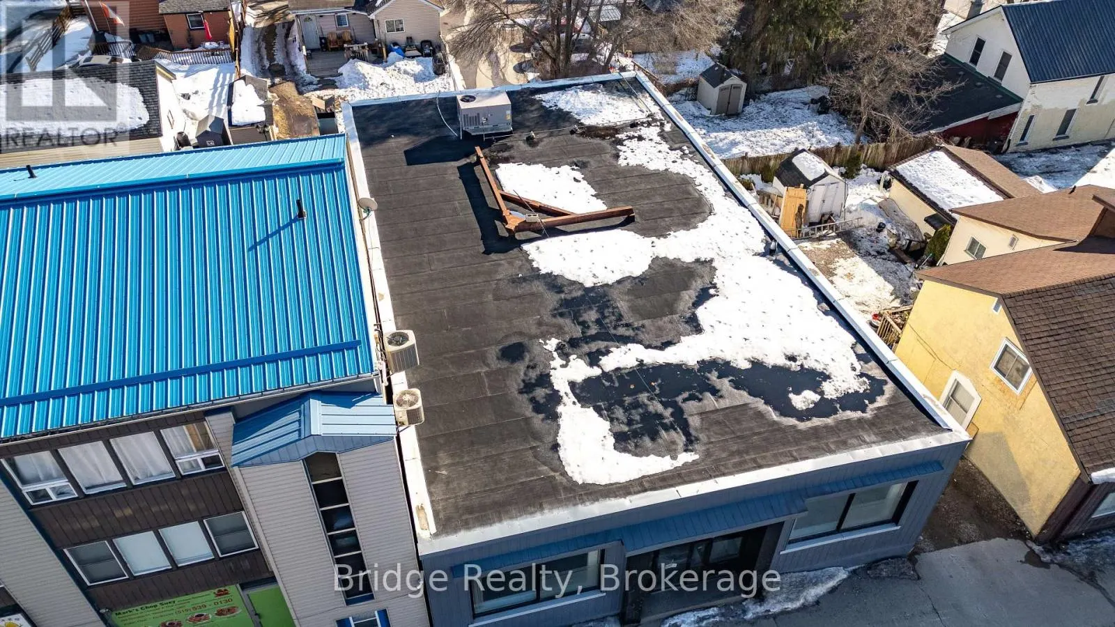 290 DUNDAS STREET