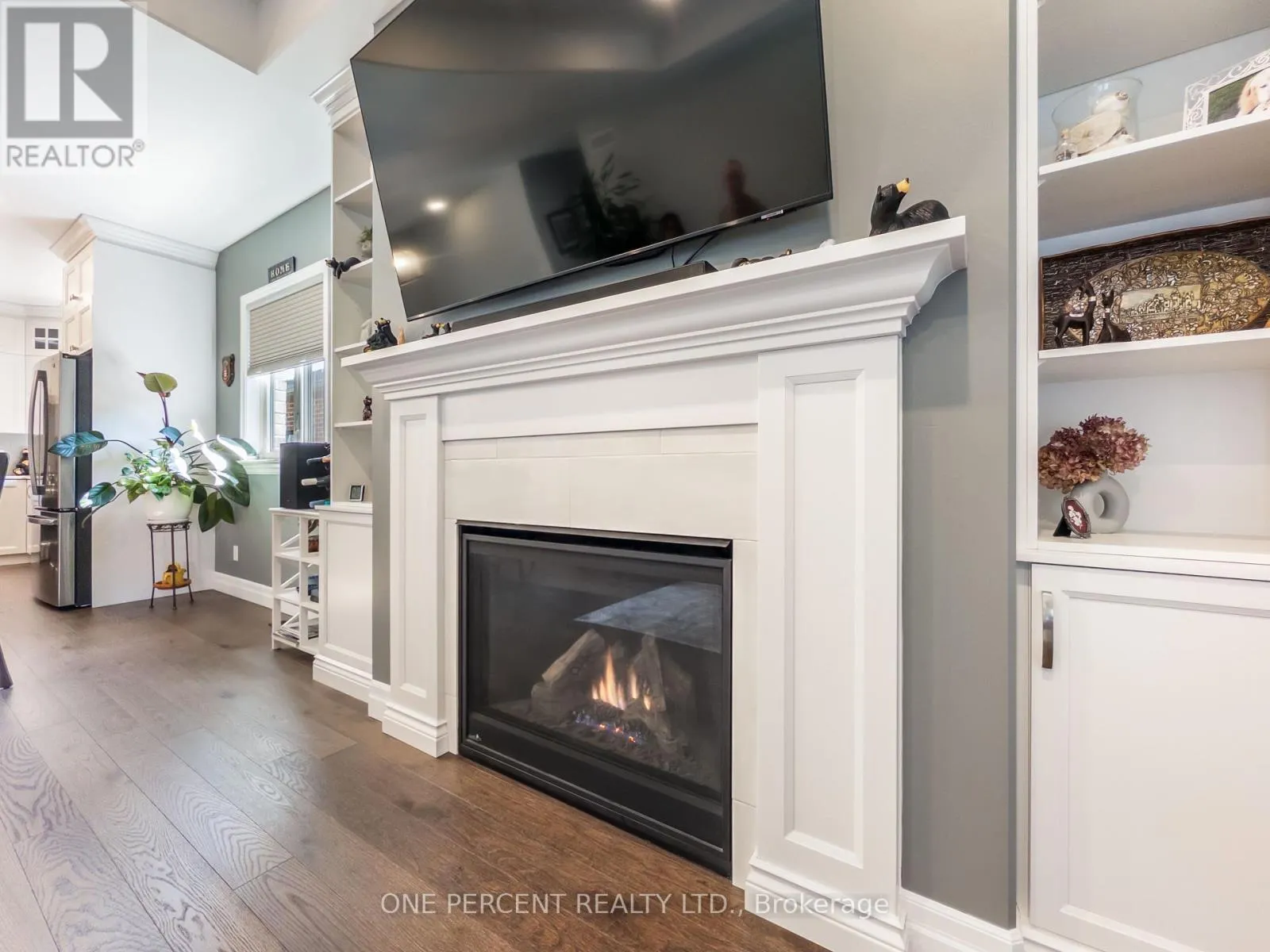 88 ESSEX DRIVE