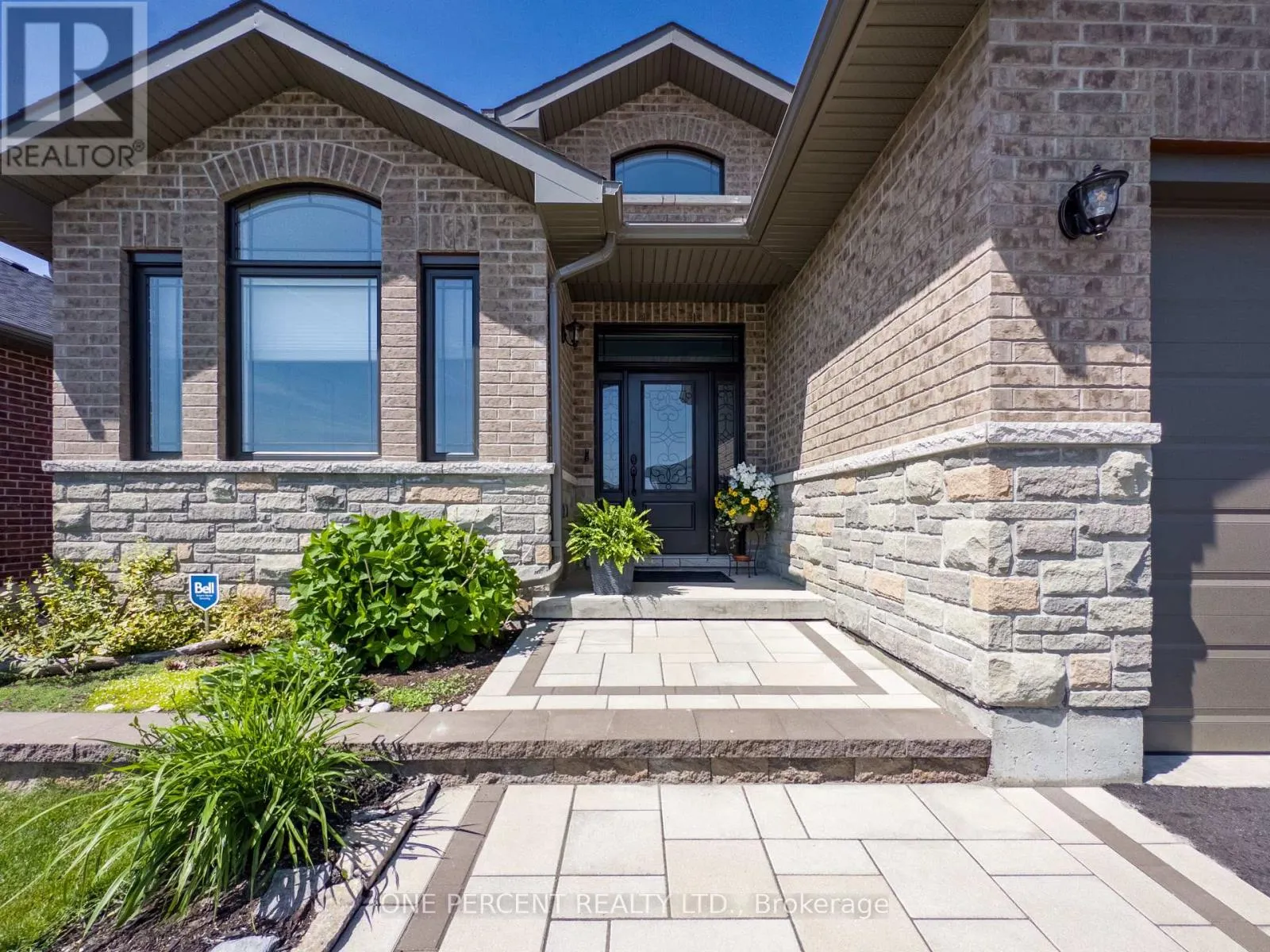 88 ESSEX DRIVE