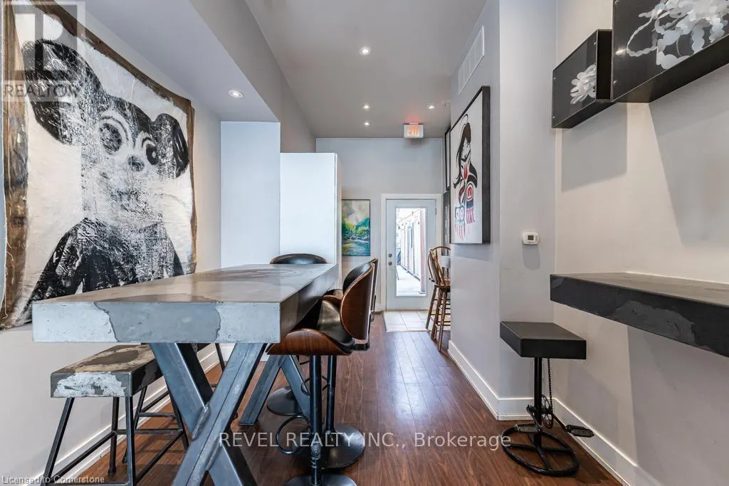 1441 MAIN STREET E
