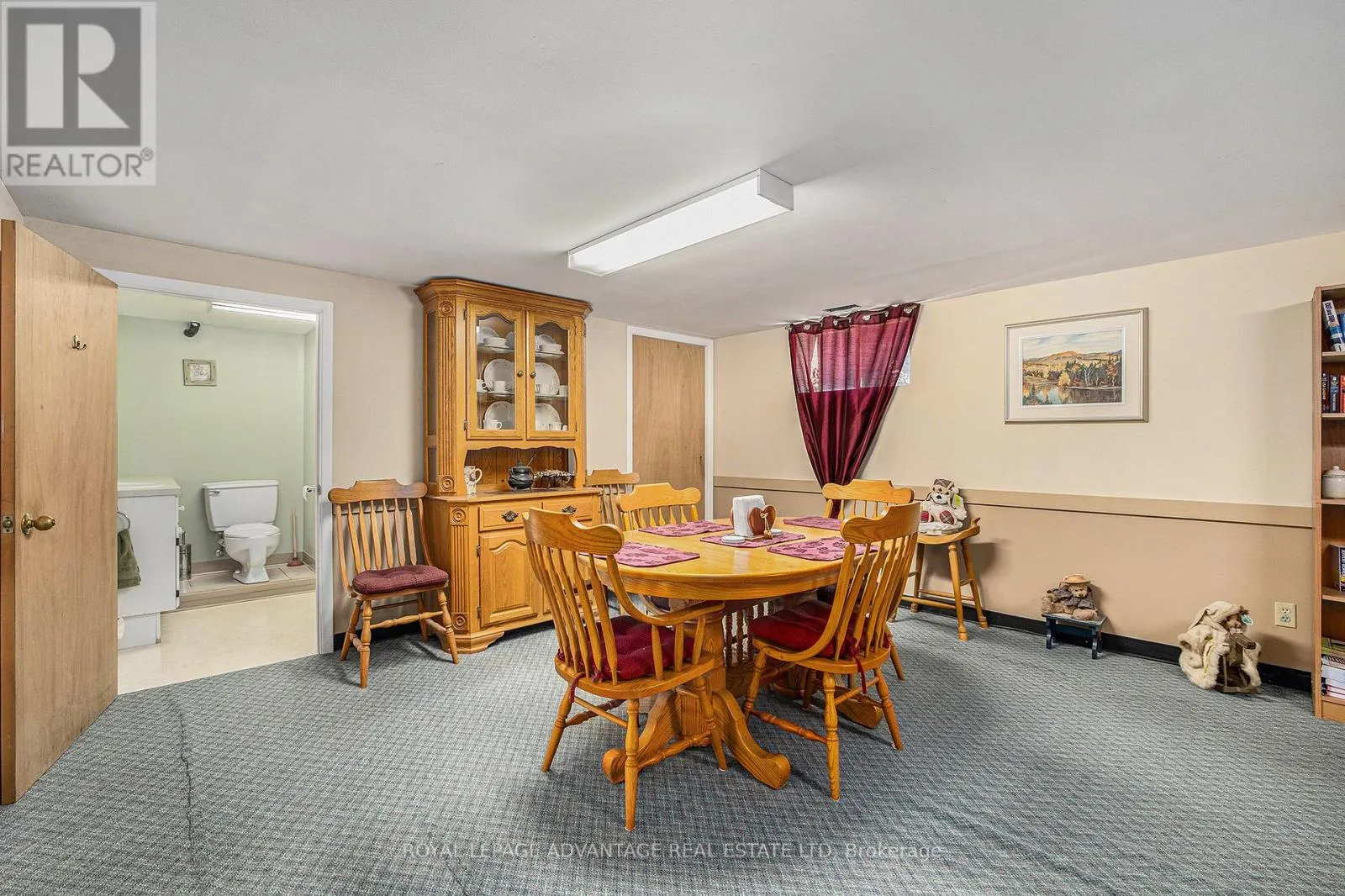 37 WILLIAM STREET E