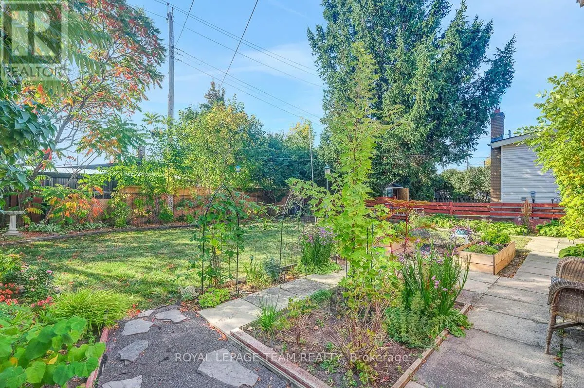 1154 BROOKFIELD ROAD E