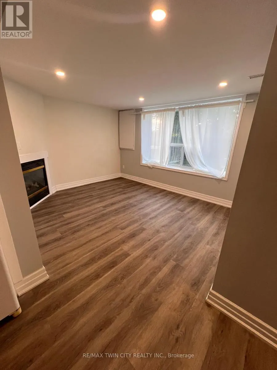 100 LAURIS AVENUE