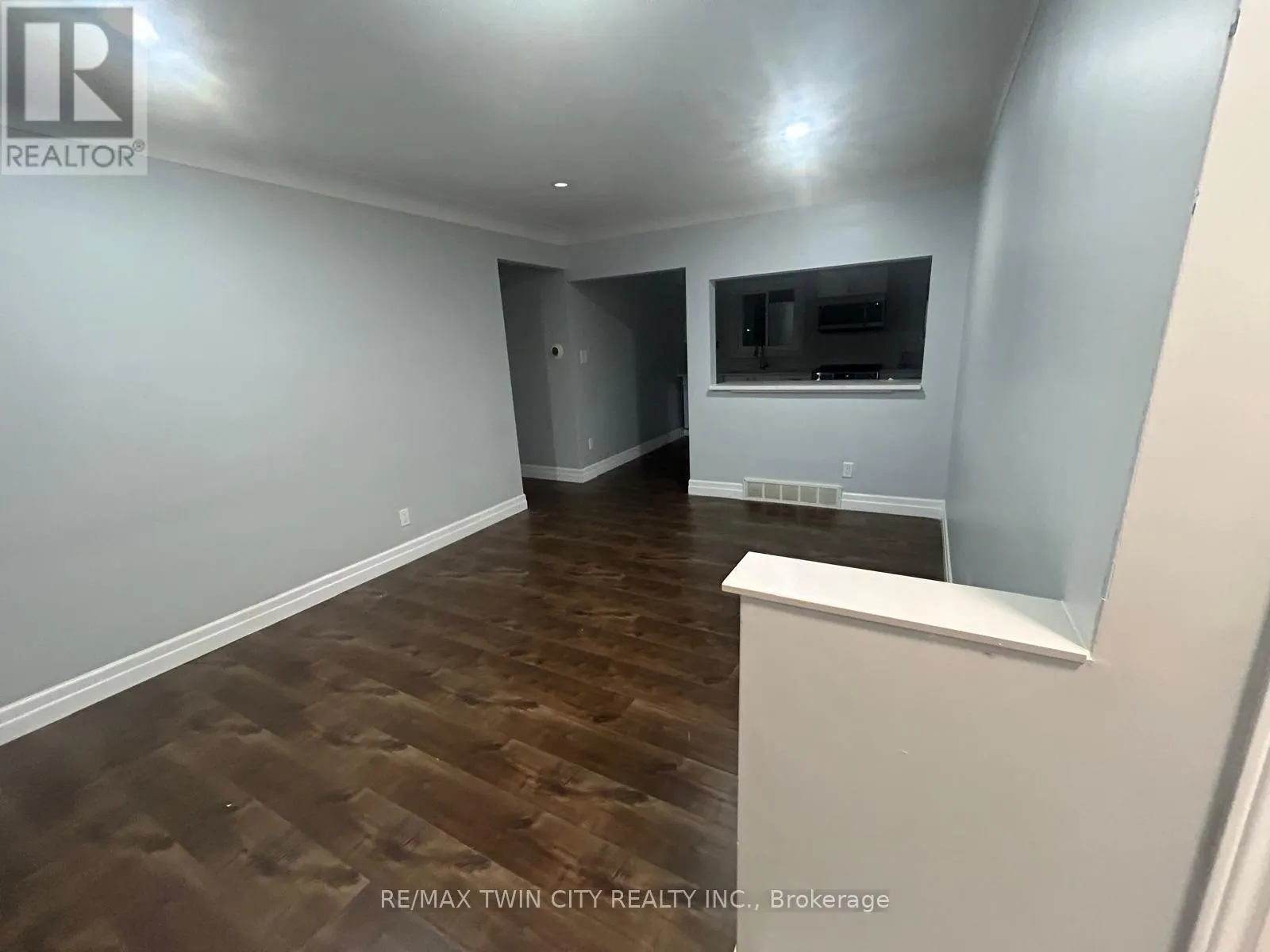 100 LAURIS AVENUE