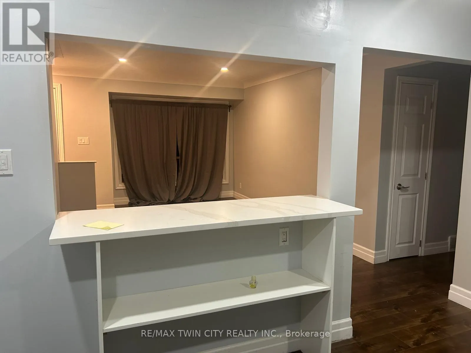 100 LAURIS AVENUE