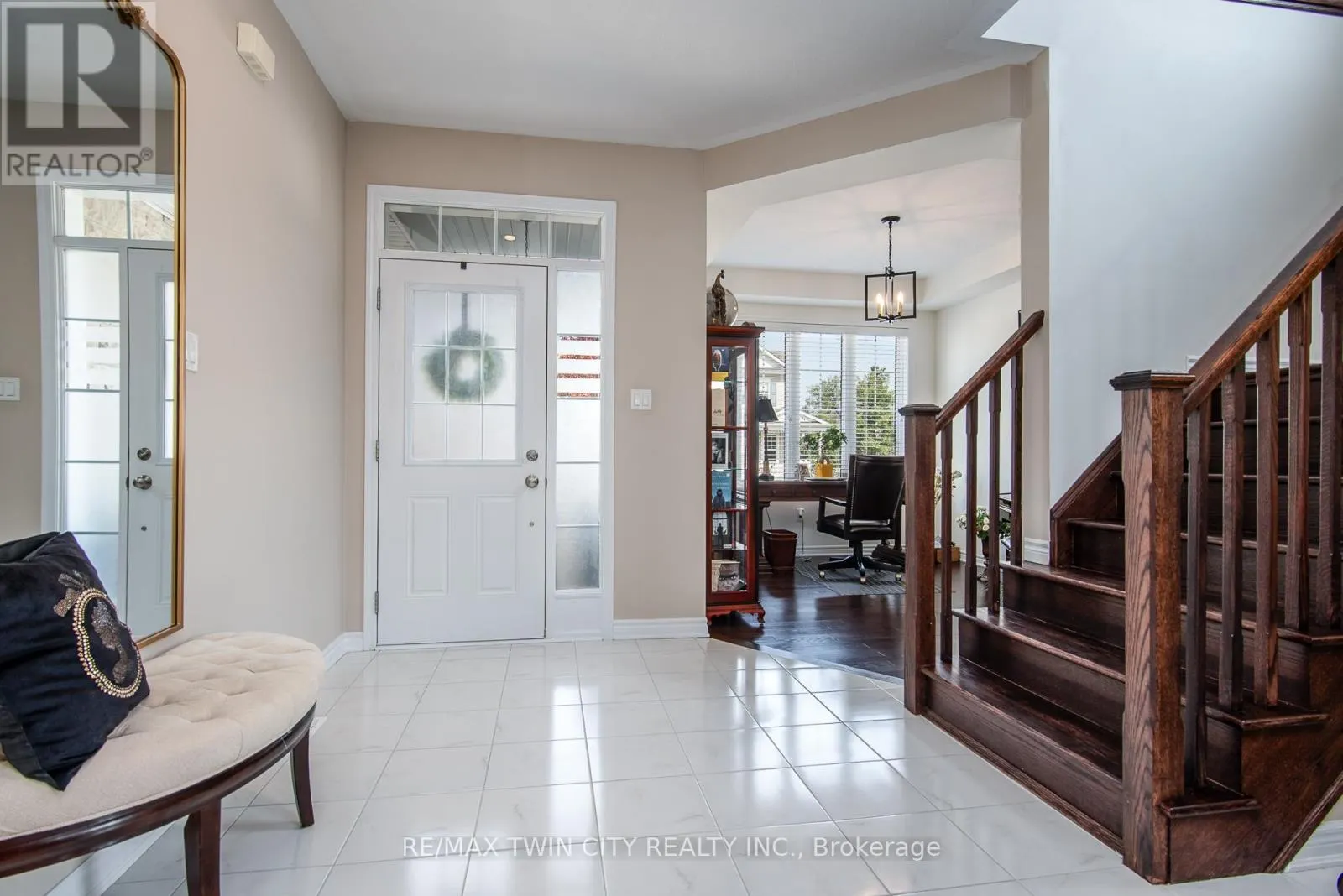 232 SHADY GLEN CRESCENT
