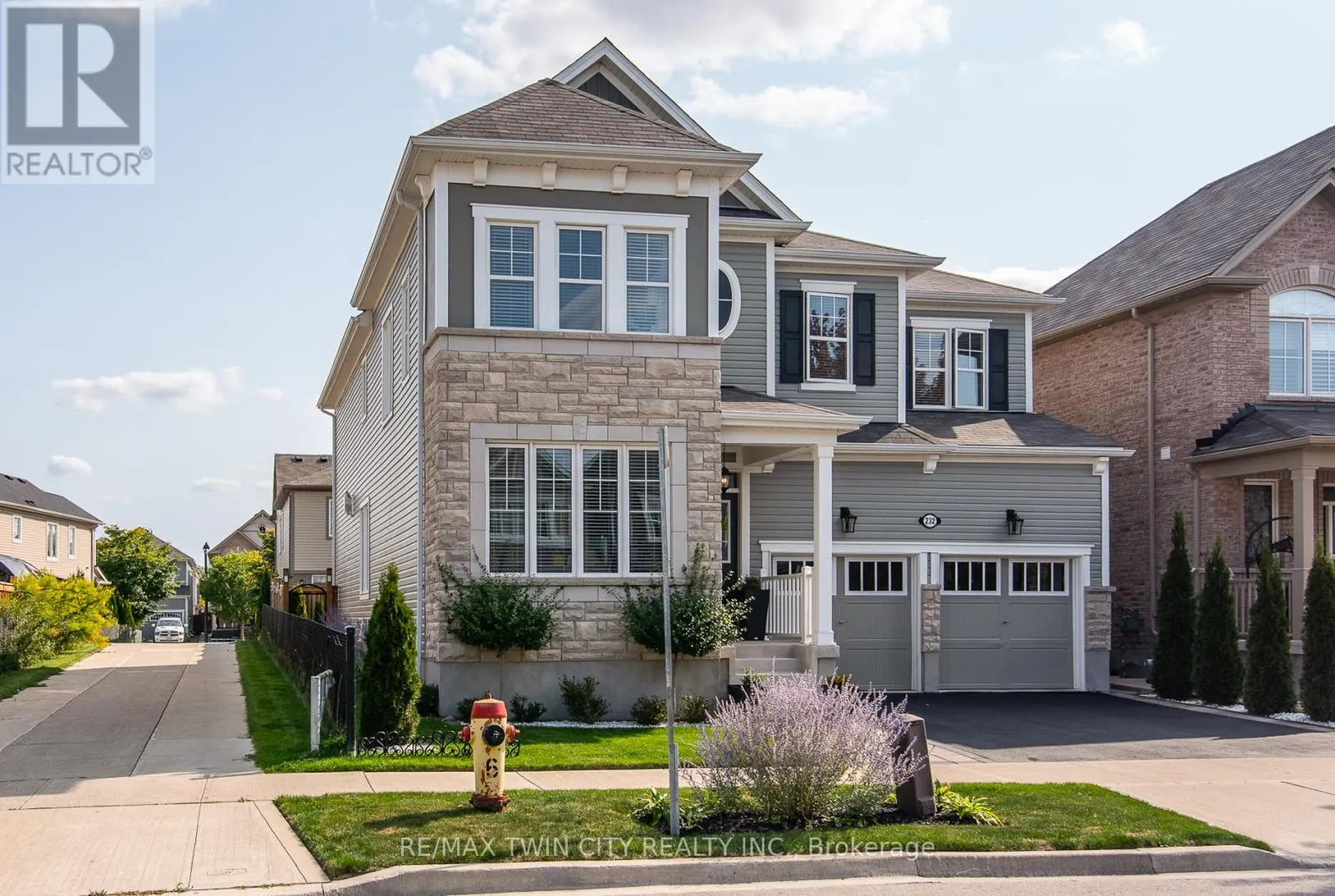 232 SHADY GLEN CRESCENT