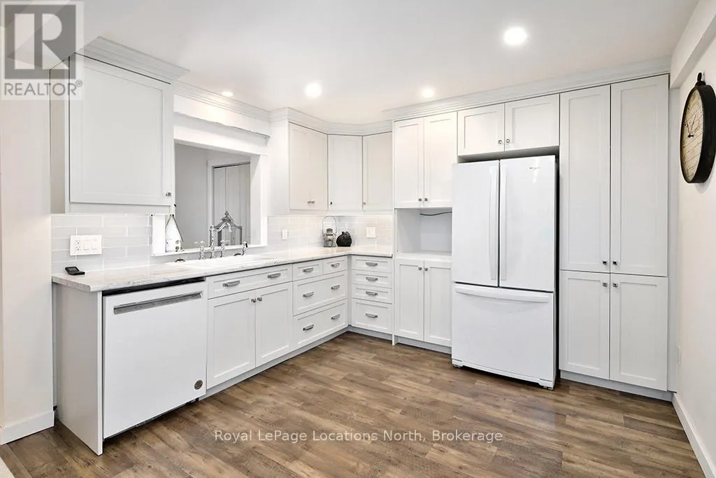 500 GRANDVIEW DRIVE