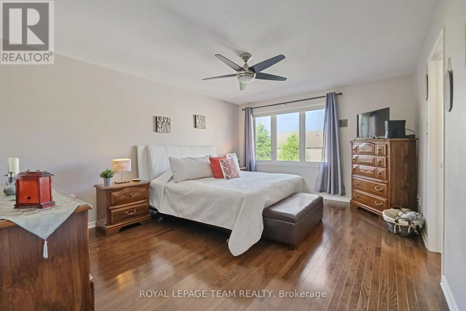 215 PARKROSE PRIVATE