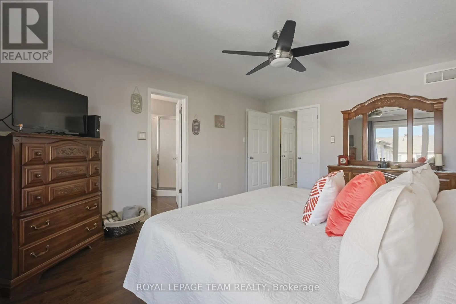 215 PARKROSE PRIVATE