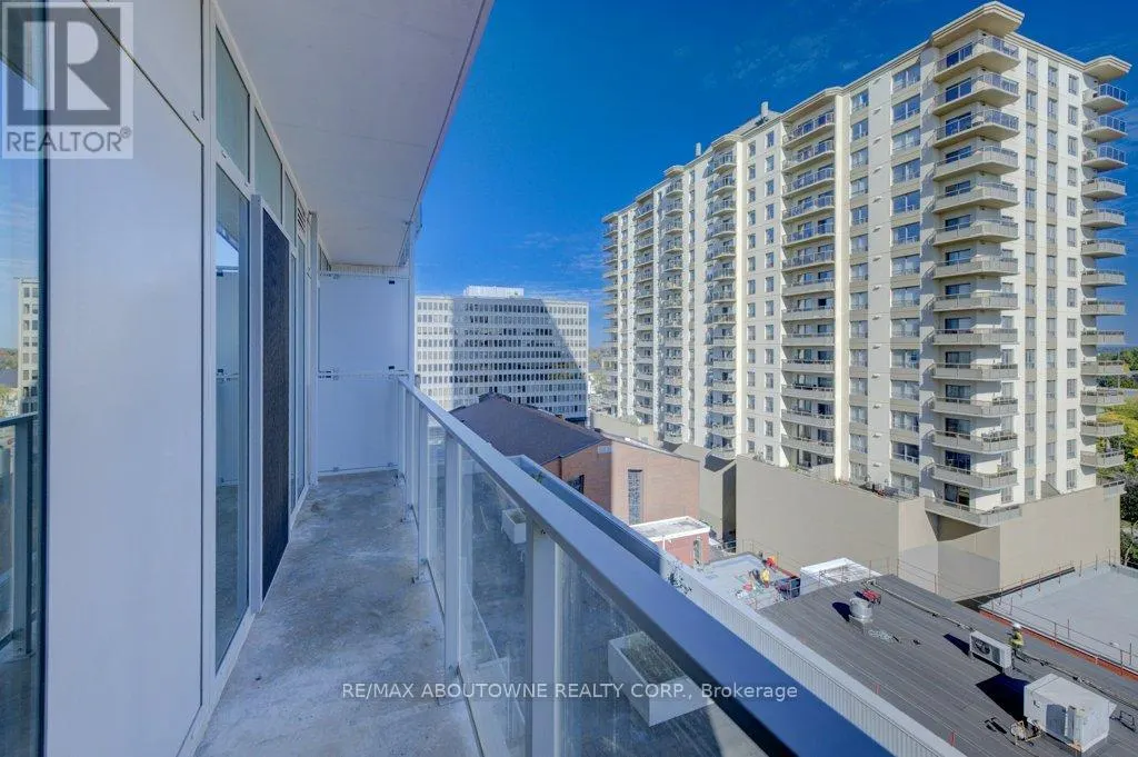 903 - 60 FREDERICK STREET