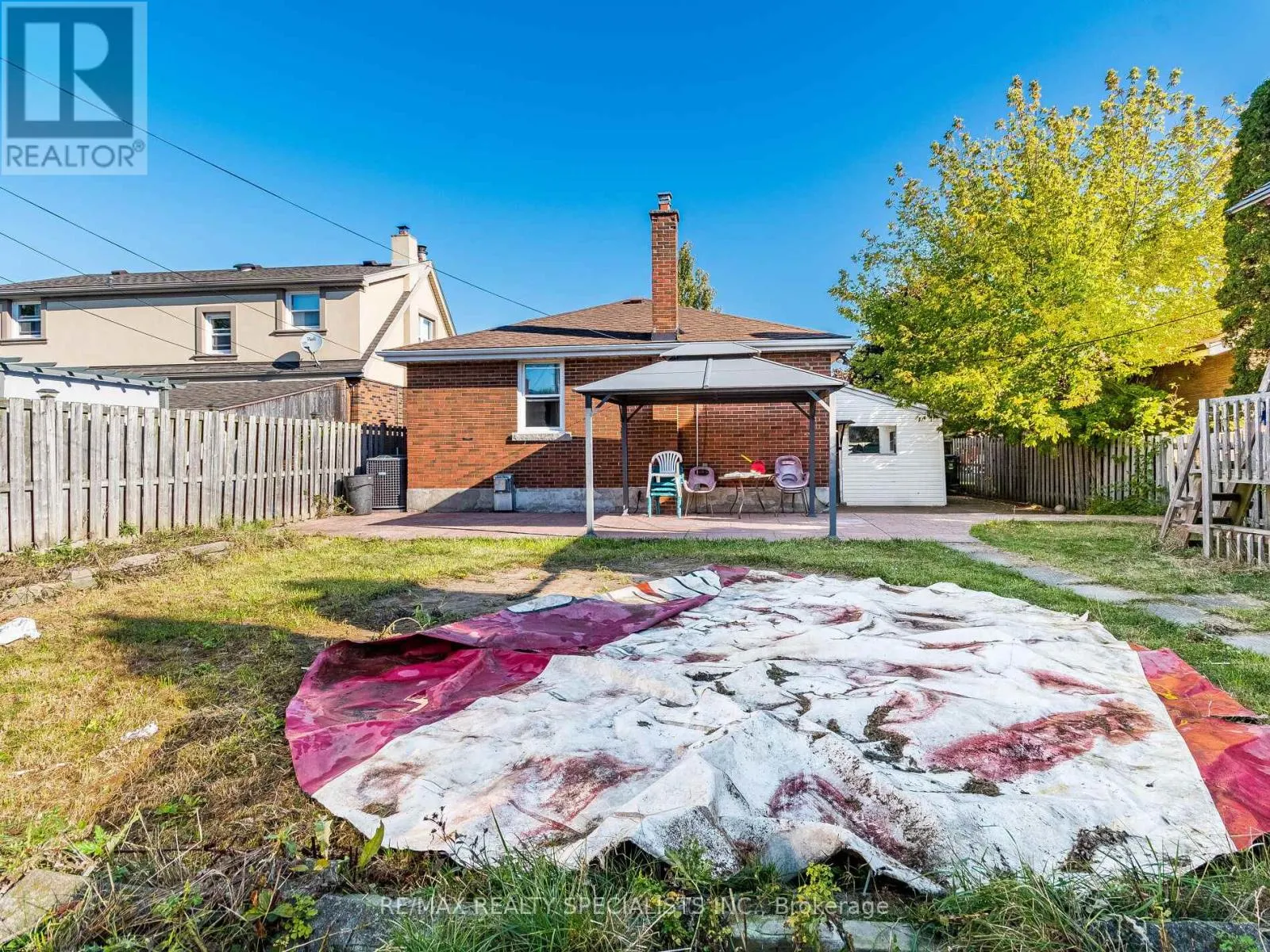 6 ENDFIELD AVENUE