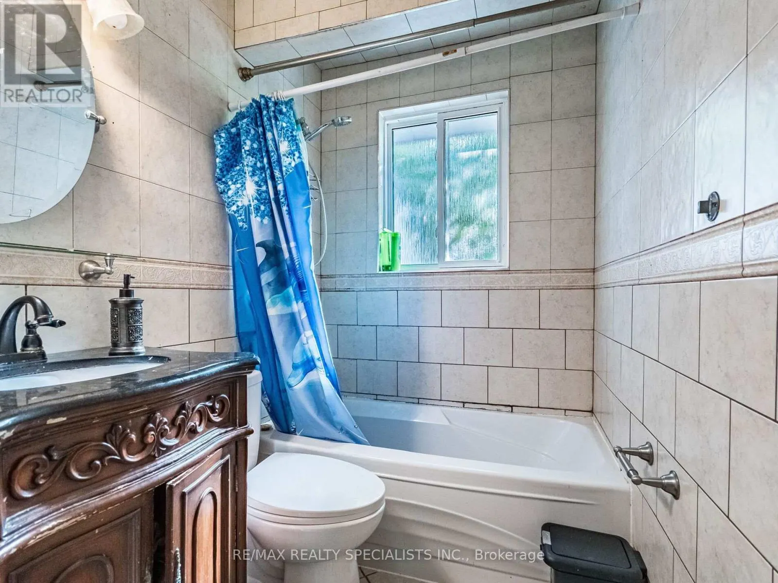 6 ENDFIELD AVENUE