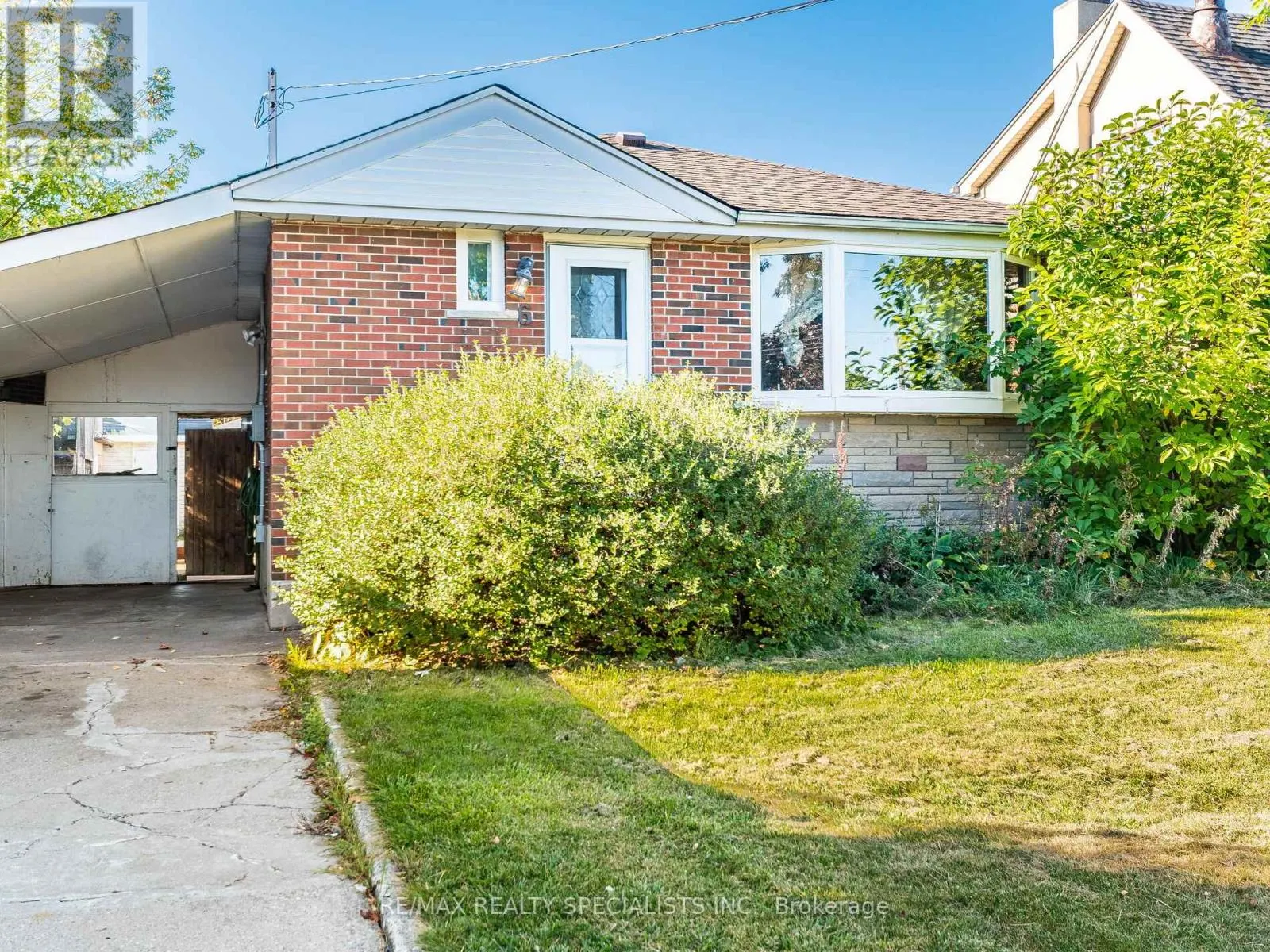 6 ENDFIELD AVENUE