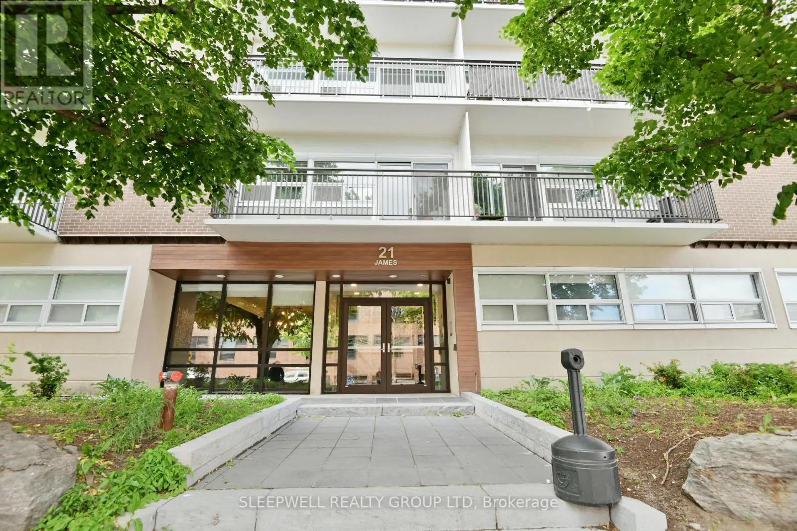 406 - 21 JAMES STREET