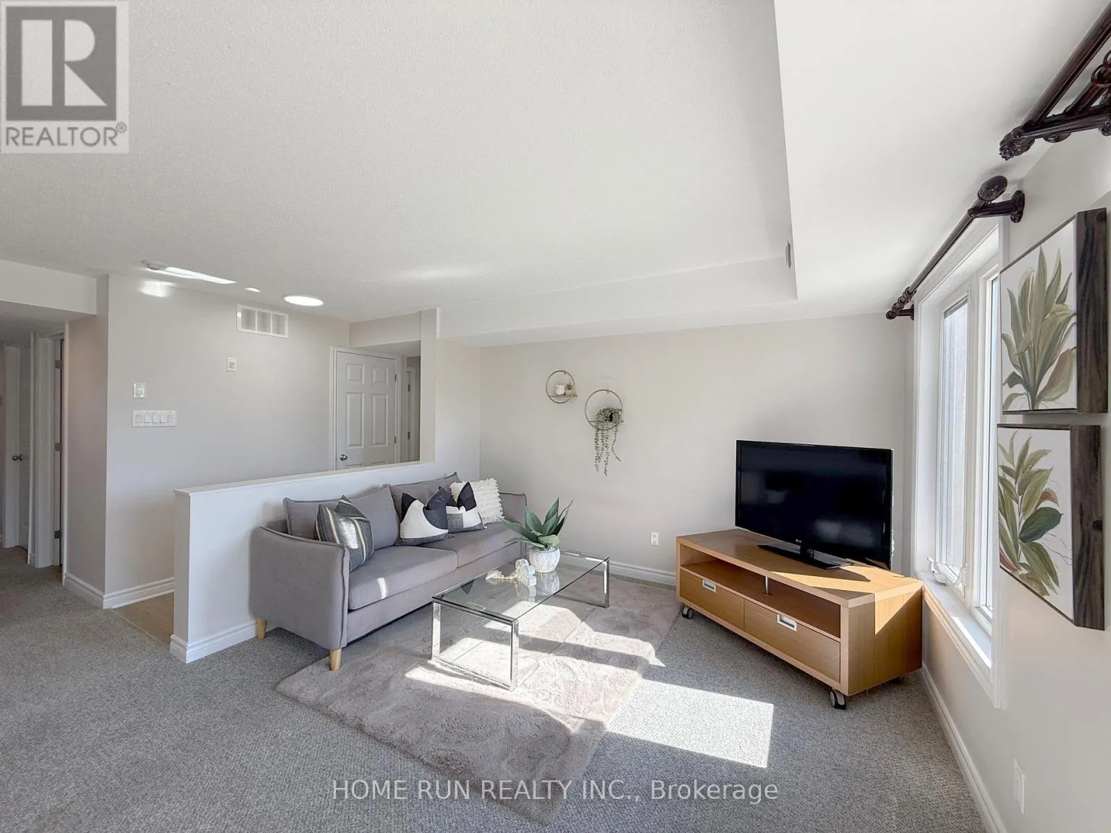 6 - 50 BARNSTONE DRIVE