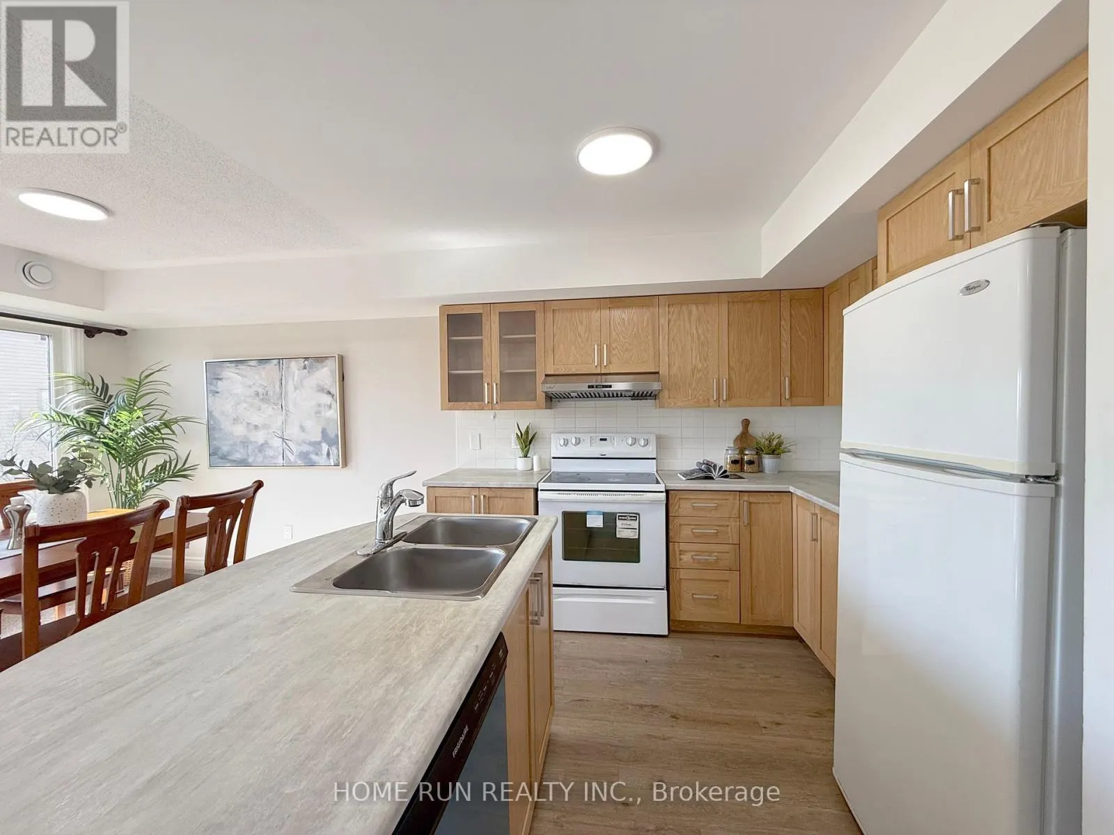 6 - 50 BARNSTONE DRIVE