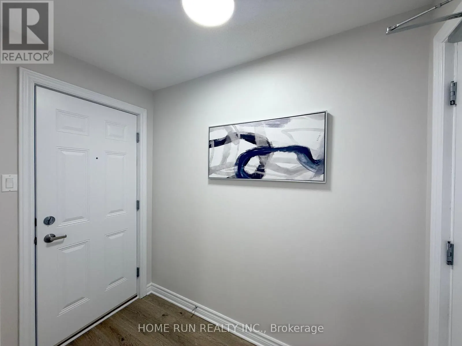 6 - 50 BARNSTONE DRIVE