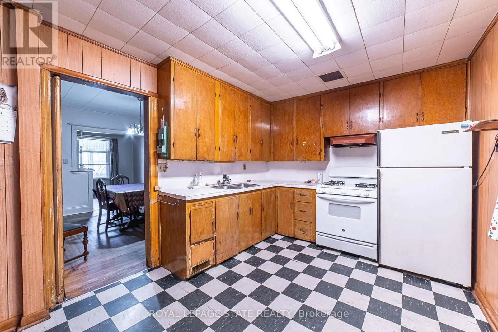 35 SHERMAN AVENUE N