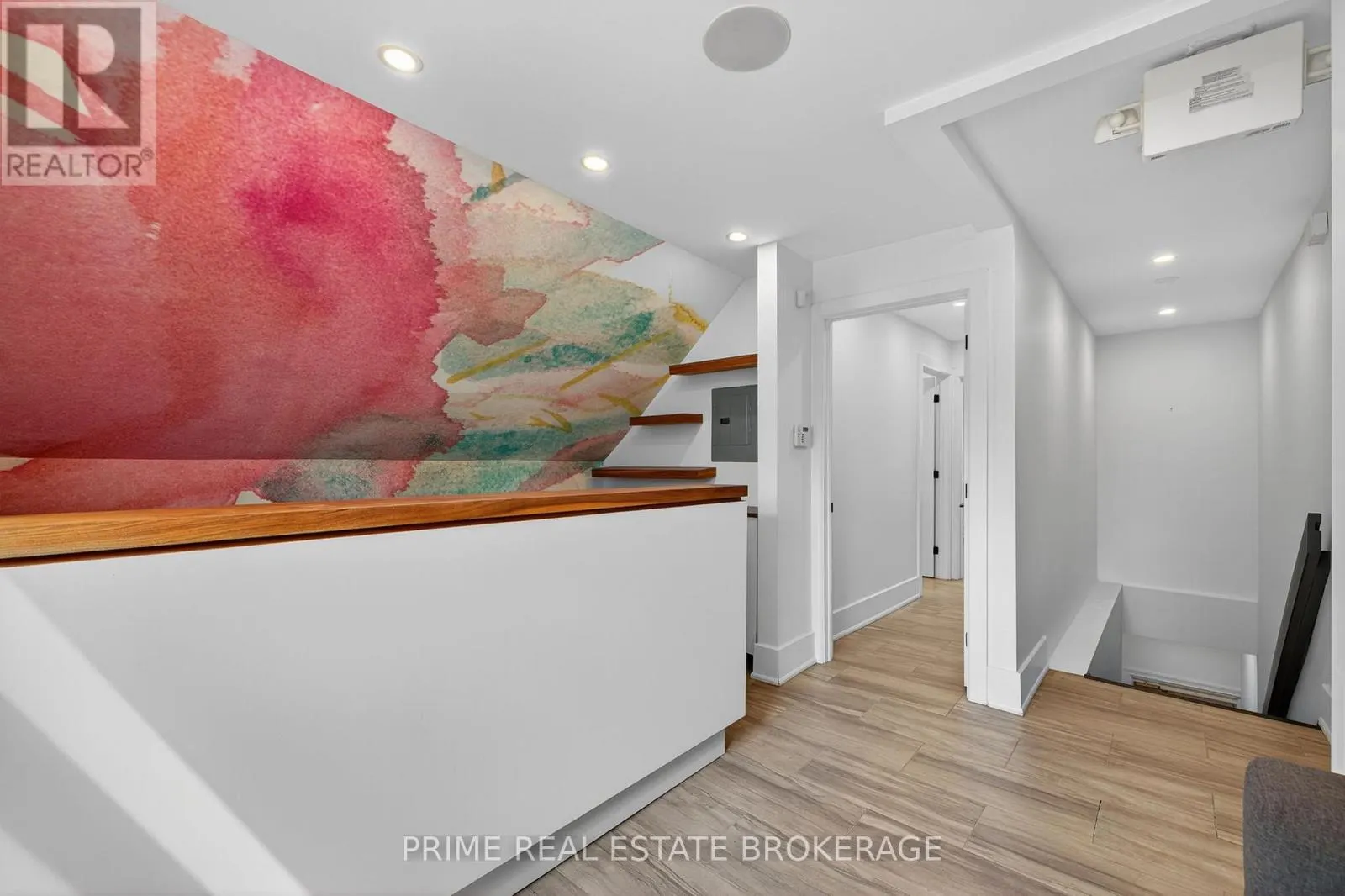 281 OXFORD STREET E