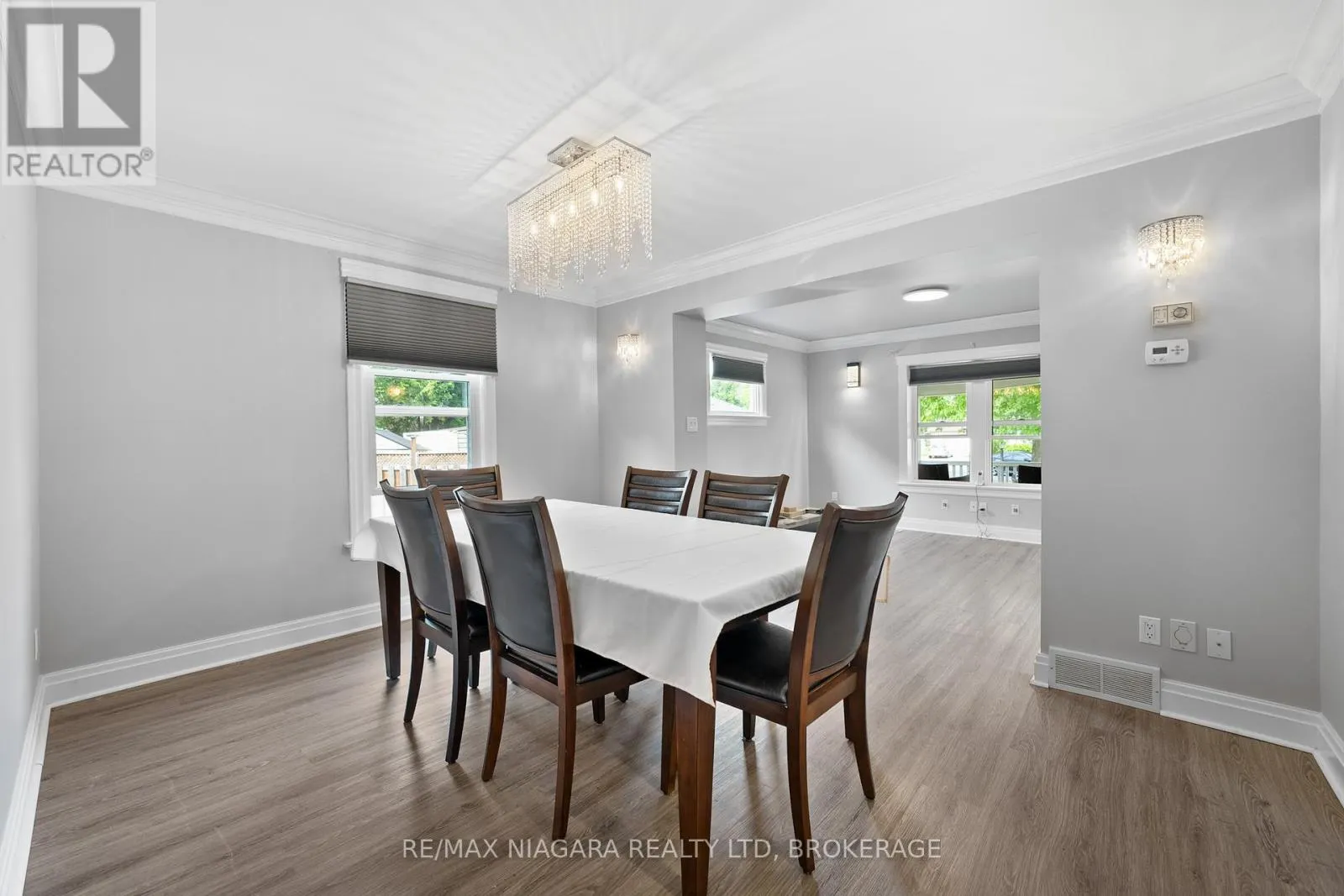 2969-2971 PORTAGE ROAD