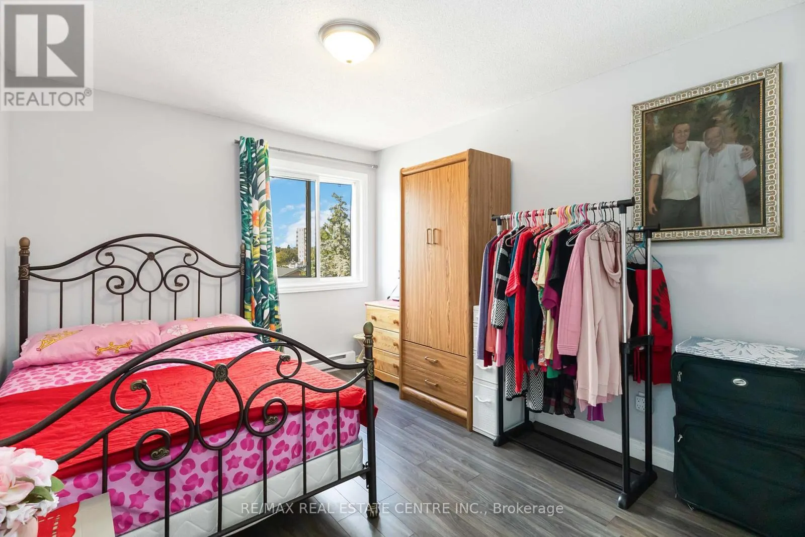 25 - 140 CONWAY DRIVE