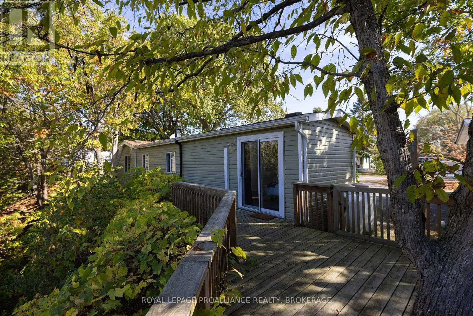17 - 5569 BATH ROAD, #17