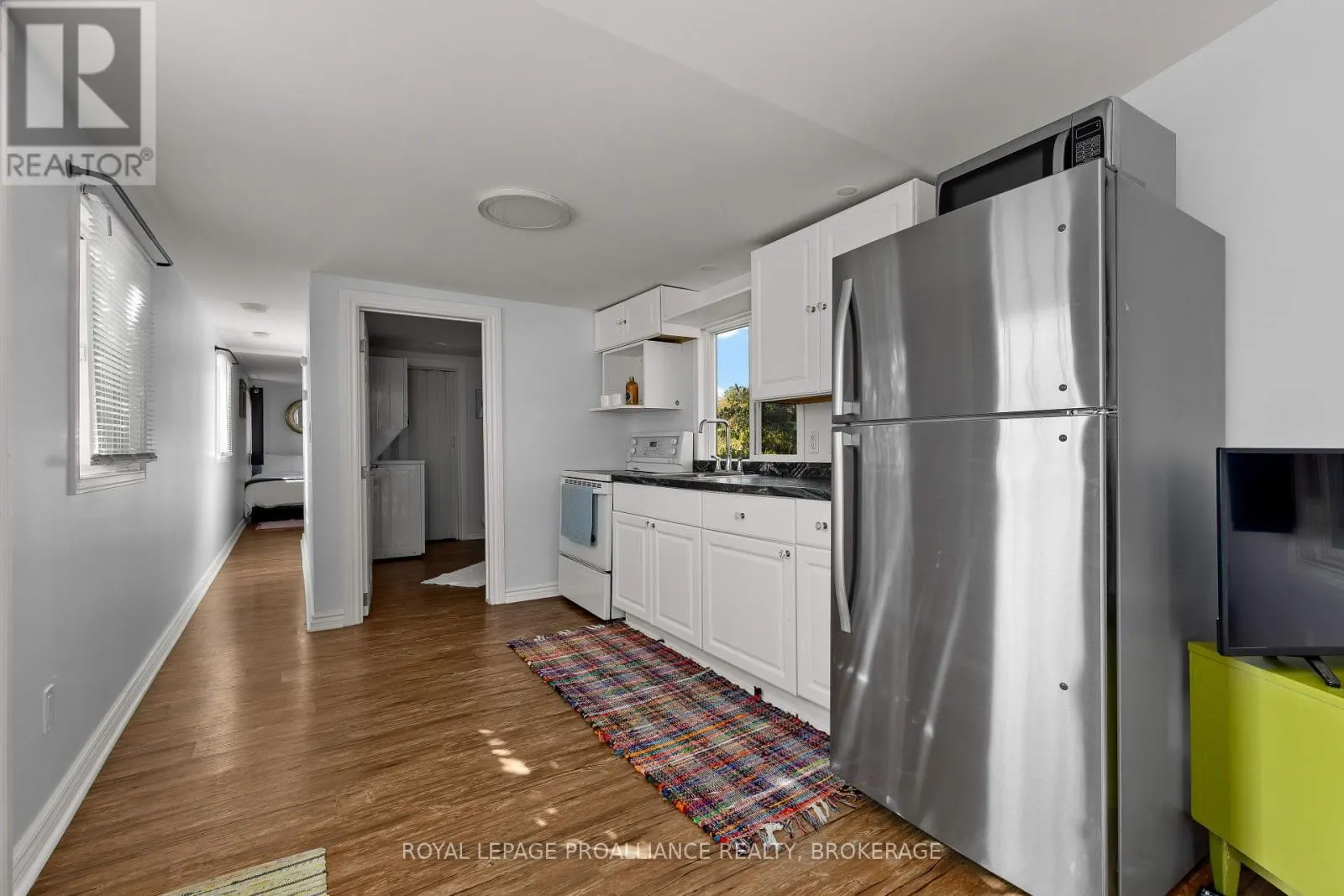 17 - 5569 BATH ROAD, #17