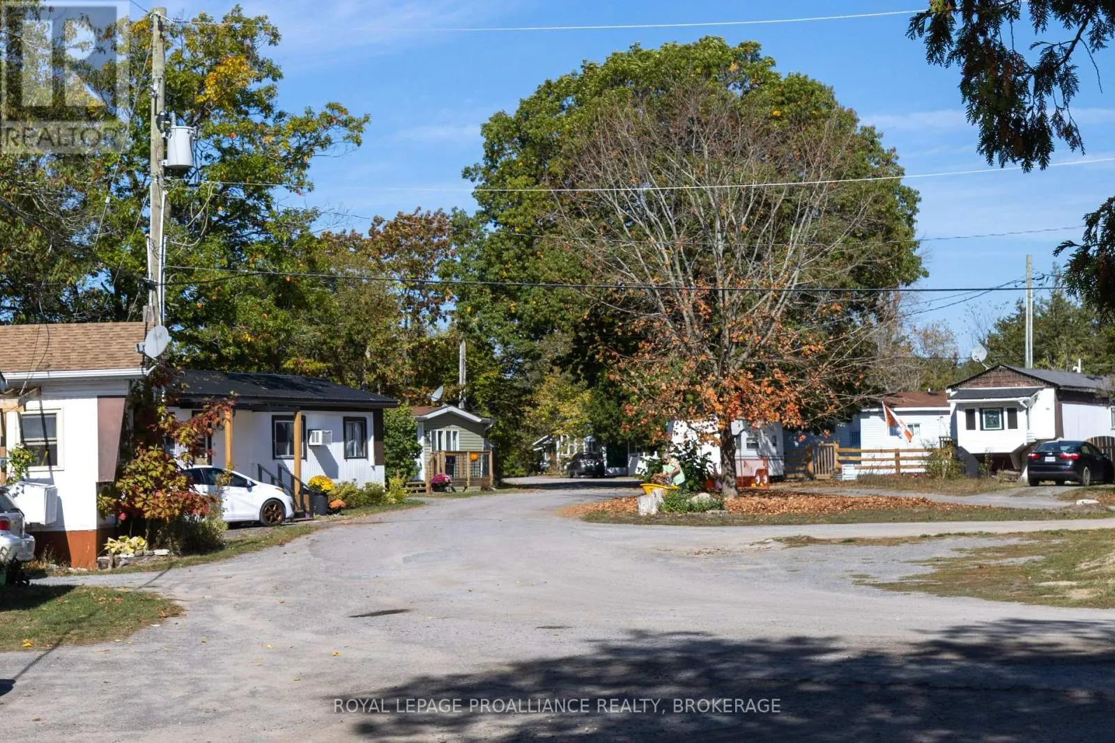 17 - 5569 BATH ROAD, #17
