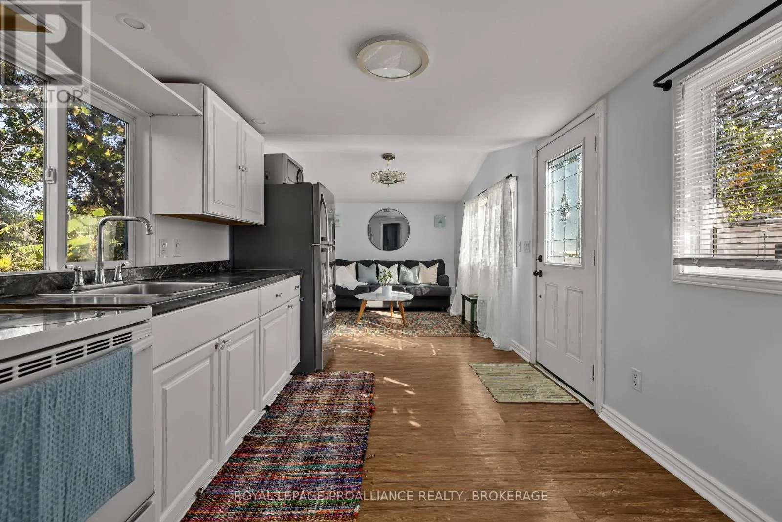 17 - 5569 BATH ROAD, #17