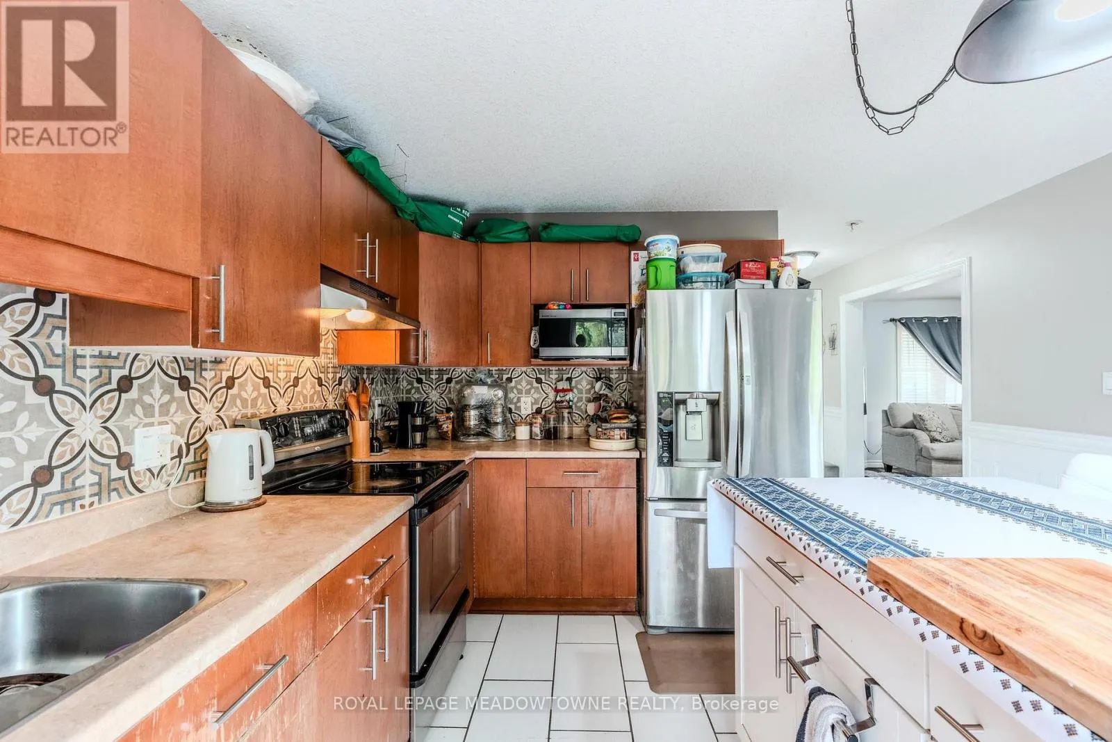 893 BITTERBUSH CRESCENT