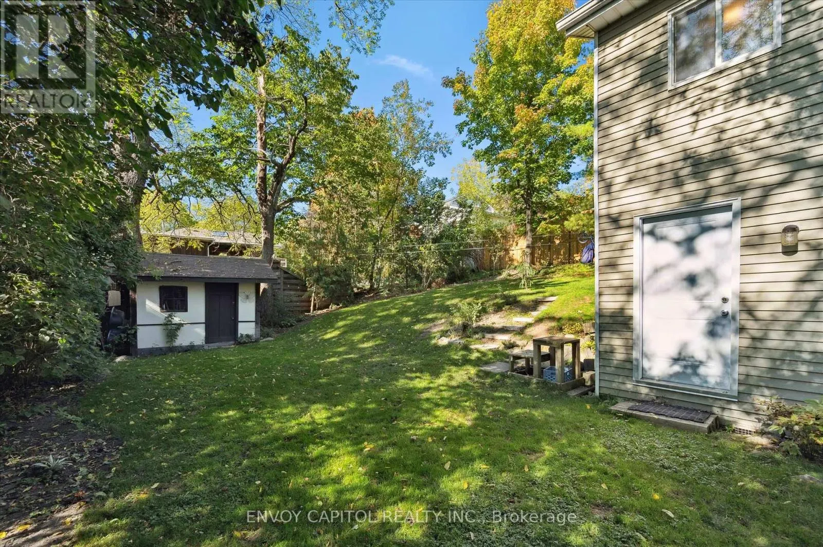 132 NORWICH STREET E