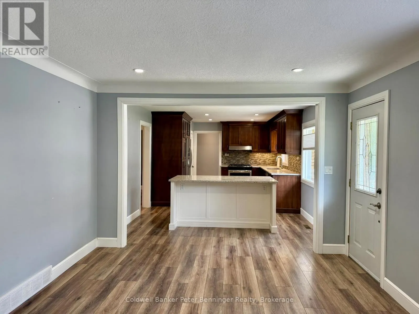 10 BROWNLEE STREET S