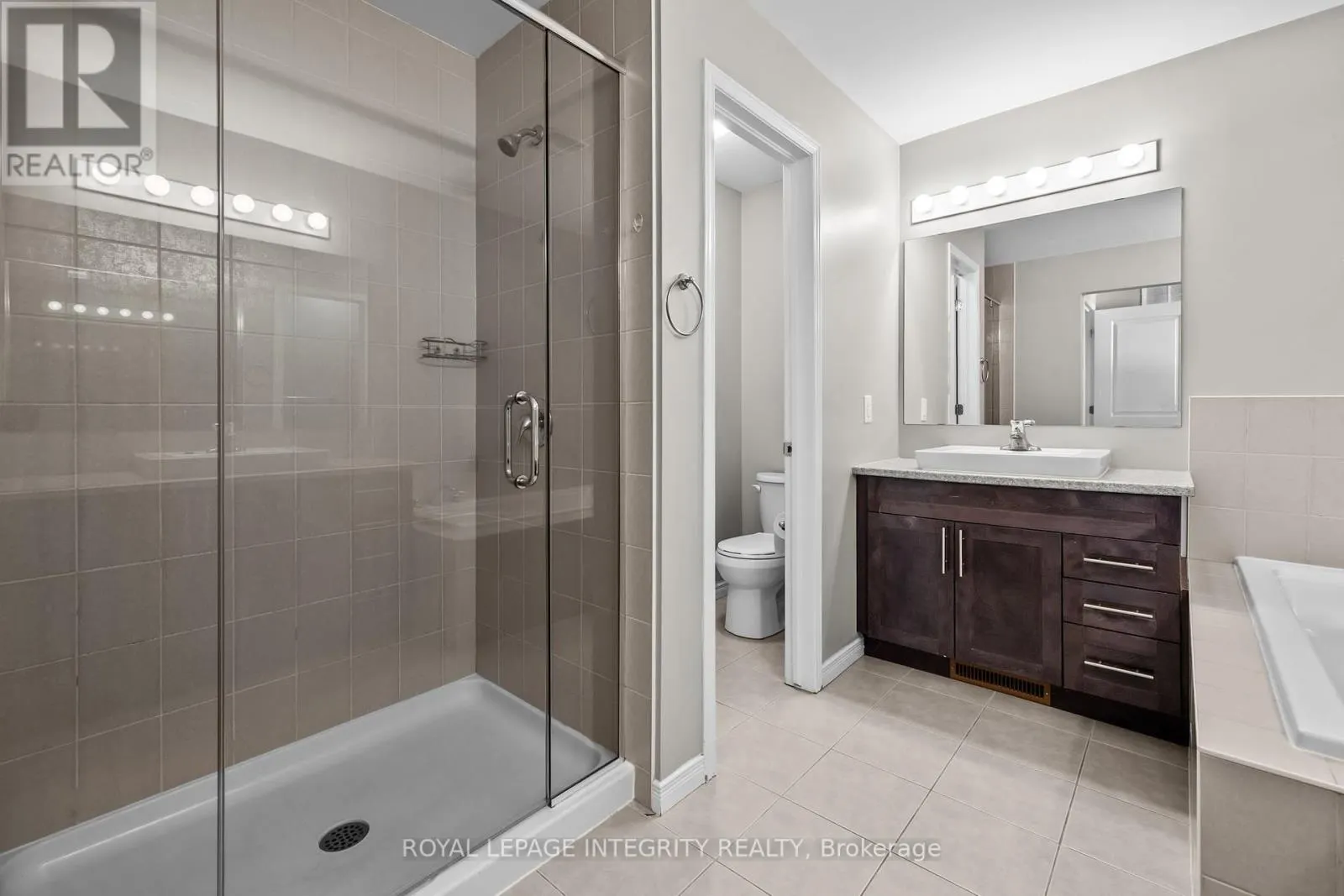 14 HACKNEY PRIVATE