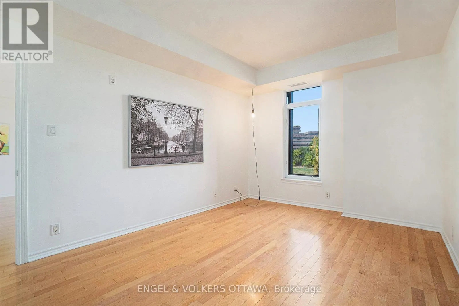 313 - 205 BOLTON STREET