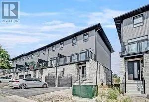 91 - 51 SPARROW AVENUE E