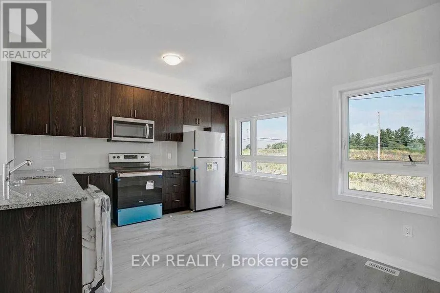 91 - 51 SPARROW AVENUE E