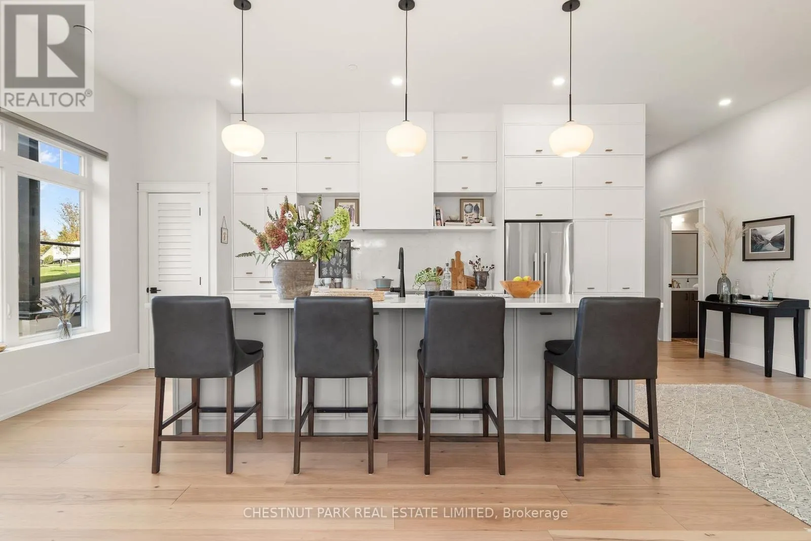 102 - 17 CLEAVE AVENUE, #102