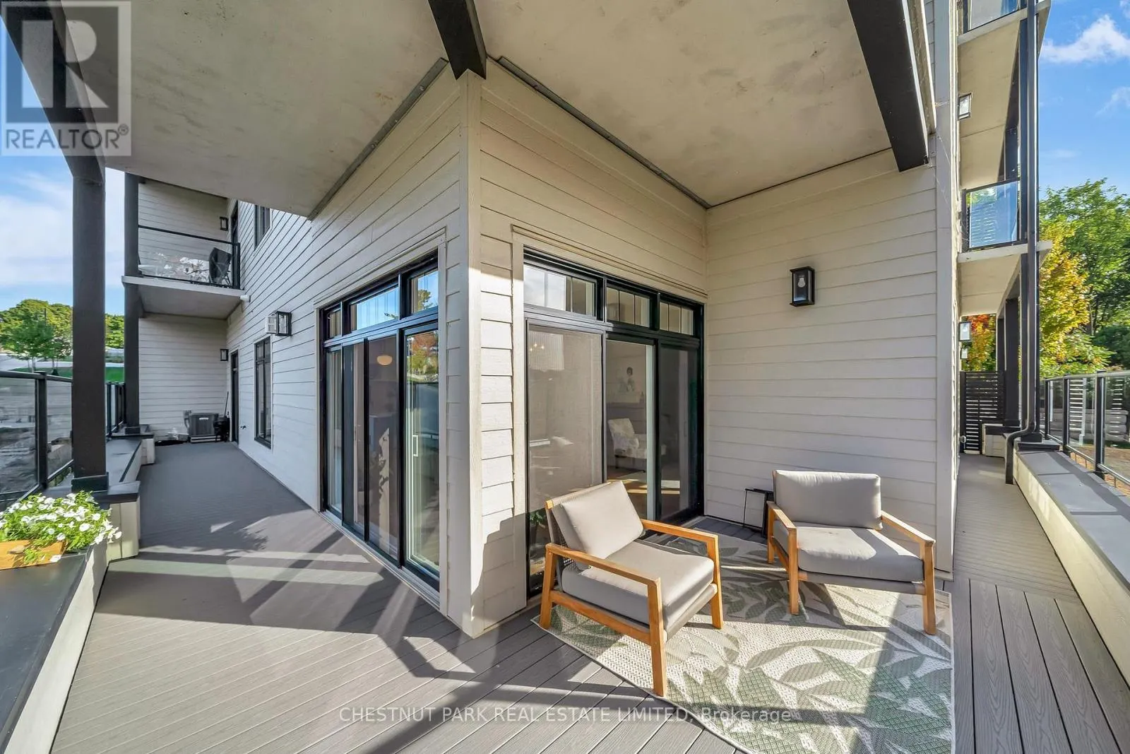 102 - 17 CLEAVE AVENUE, #102