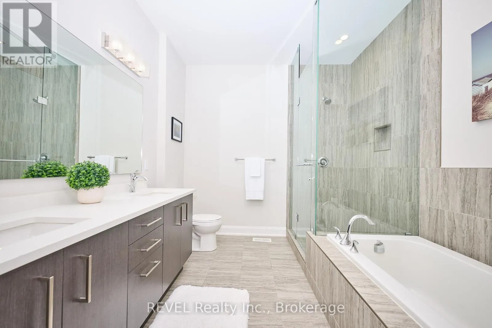 19 - 9245 SHOVELLER DRIVE, #19