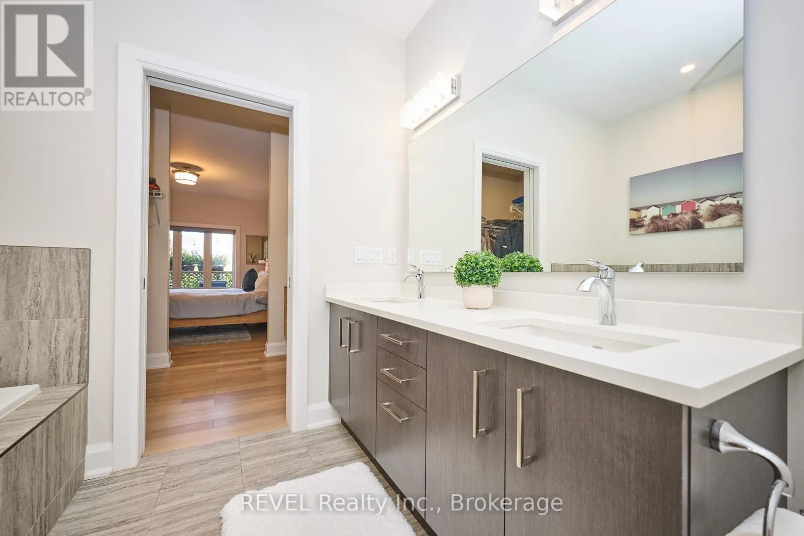 19 - 9245 SHOVELLER DRIVE, #19