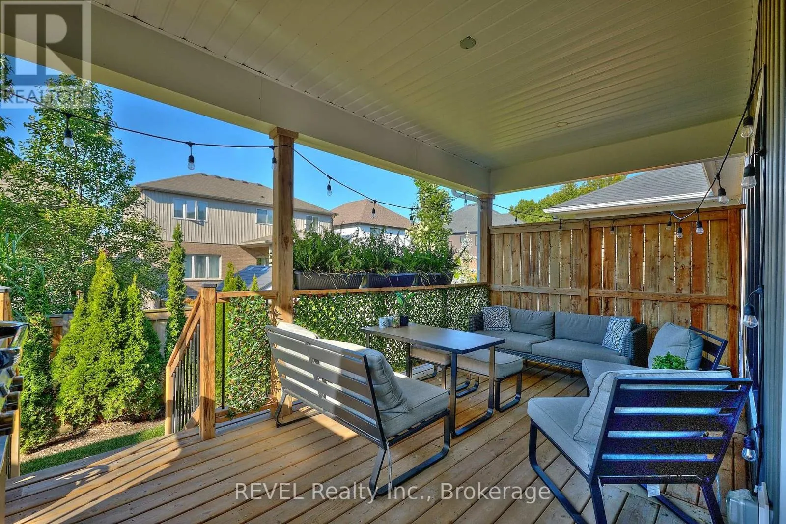 19 - 9245 SHOVELLER DRIVE, #19
