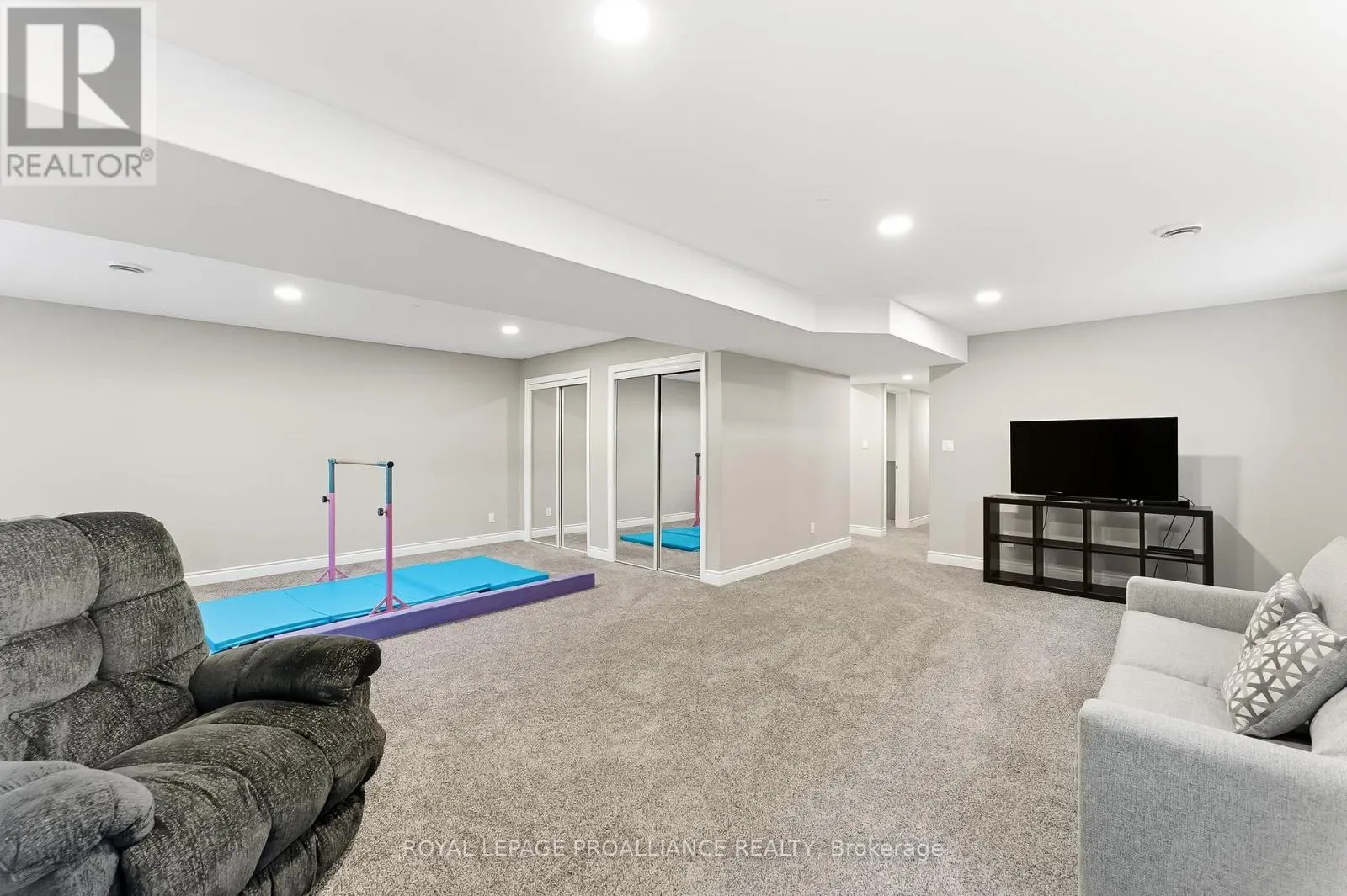 10 CASSIDEY DRIVE