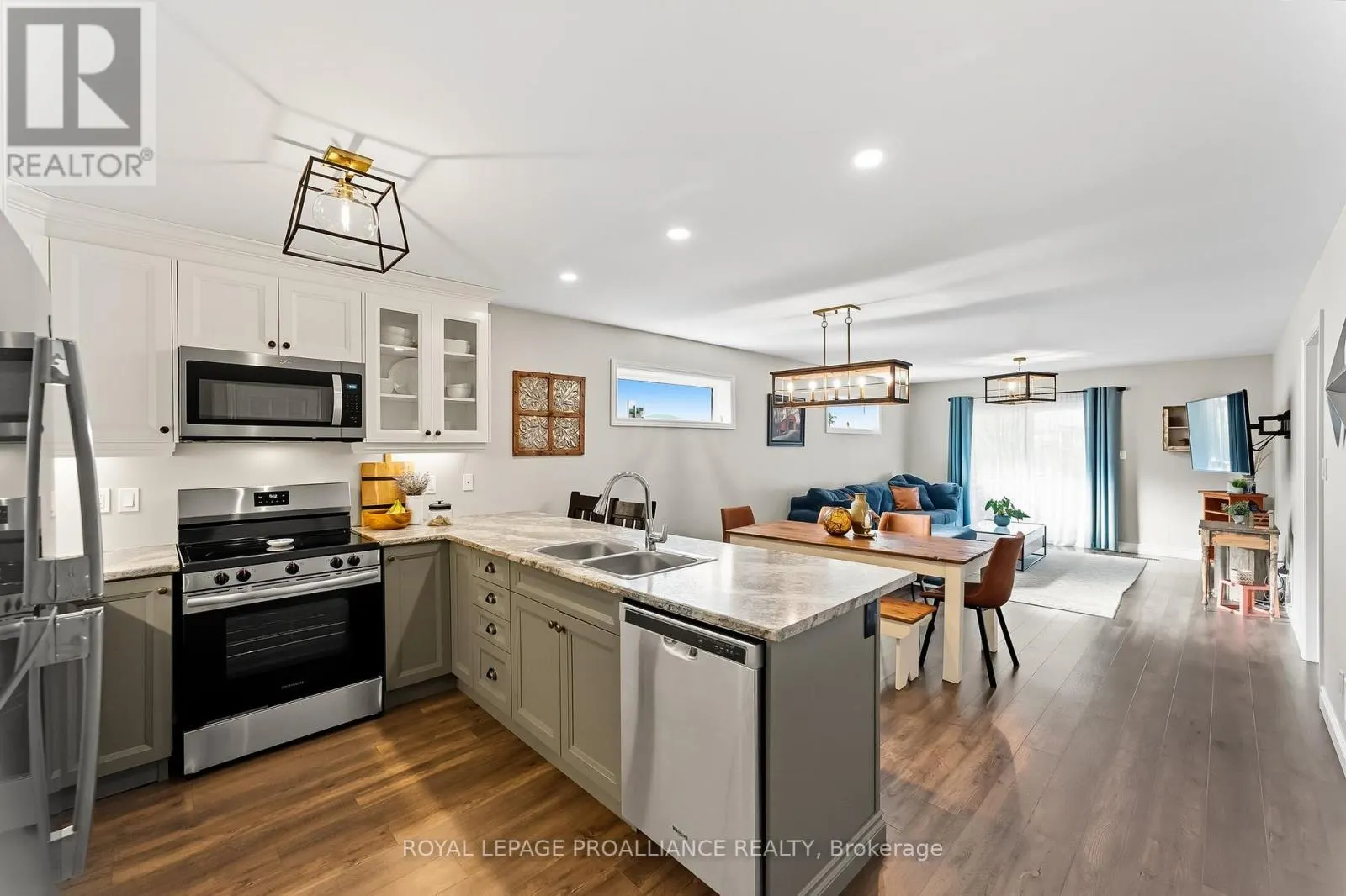 10 CASSIDEY DRIVE