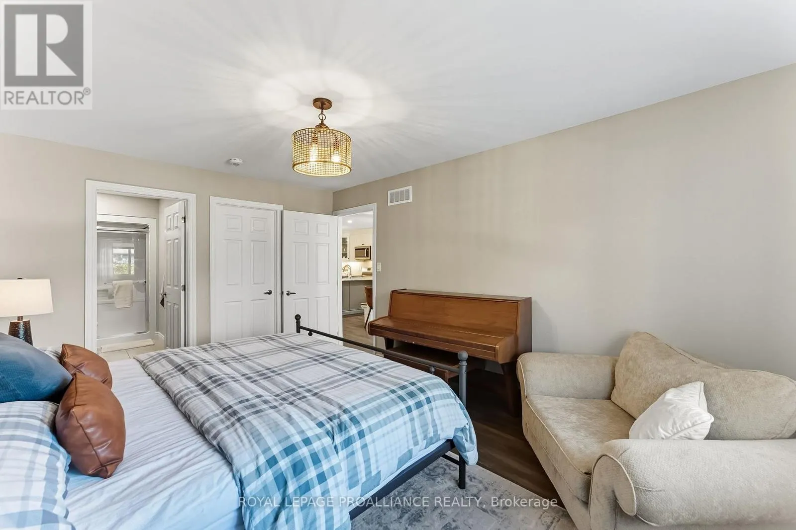 10 CASSIDEY DRIVE