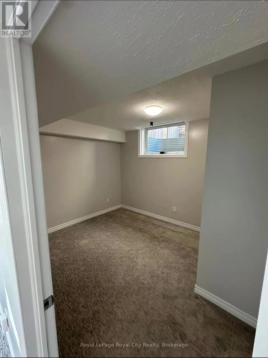 6 MAUDE LANE