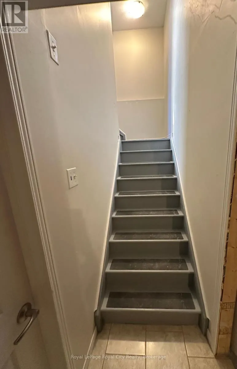6 MAUDE LANE