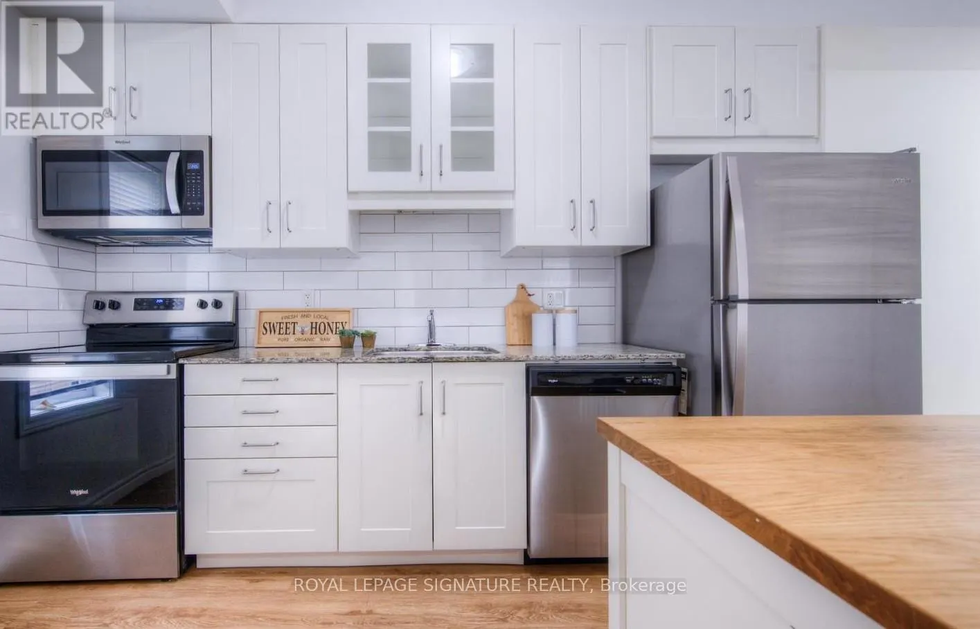 B9 - 374 PROSPECT AVENUE