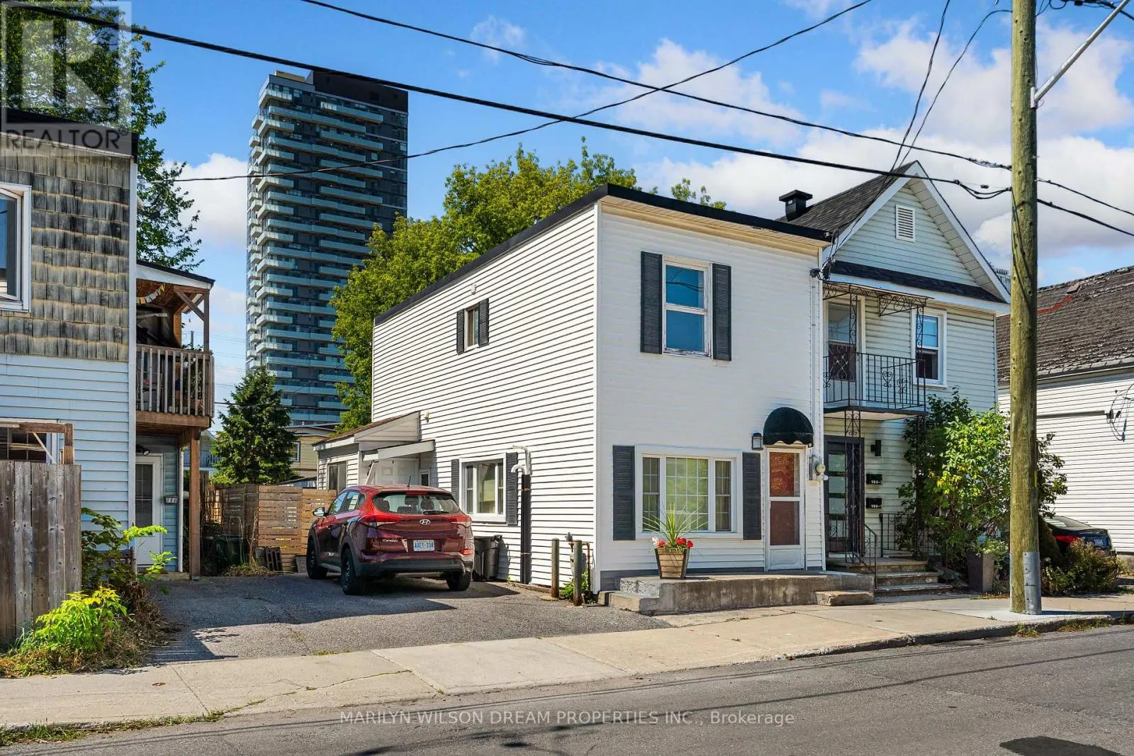 104 CARRUTHERS AVENUE