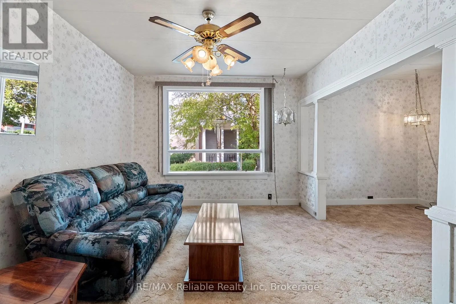 67 JARVIS STREET N